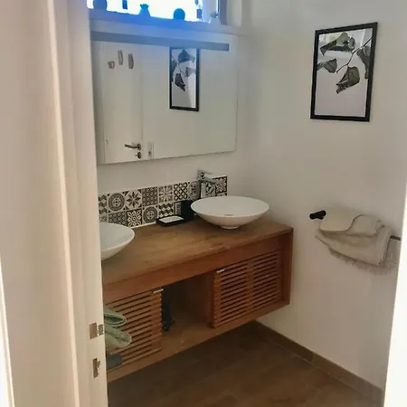 Chez Isa, Espace Prive, 1Ou 2 Chambres, Terrasse Et Jardin, Entree Autonome, Sdb Et Mini Cuisine Partagees Entre Les 2 Chambres Ceyrat Extérieur photo