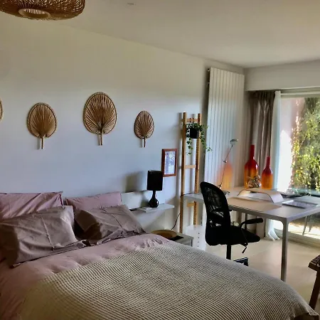 Chez Isa, Espace Prive, 1Ou 2 Chambres, Terrasse Et Jardin, Entree Autonome, Sdb Et Mini Cuisine Partagees Entre Les 2 Chambres Ceyrat Extérieur photo