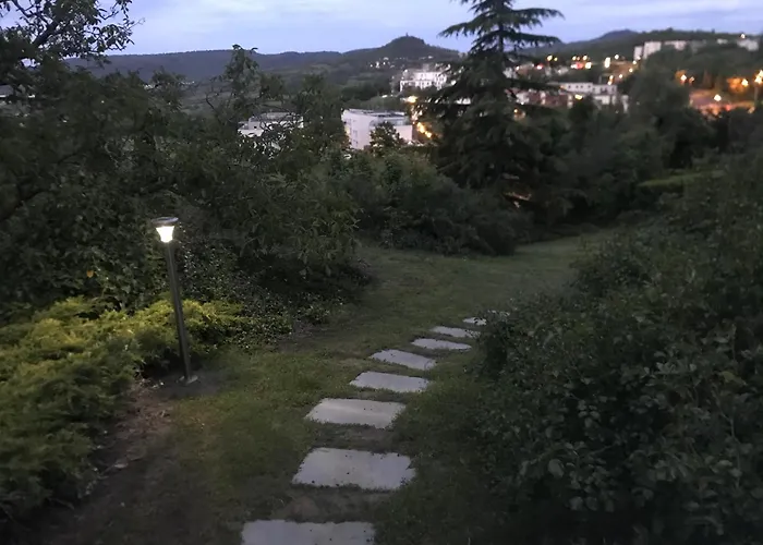Chez Isa, Espace Prive, 1Ou 2 Chambres, Terrasse Et Jardin, Entree Autonome, Sdb Et Mini Cuisine Partagees Entre Les 2 Chambres