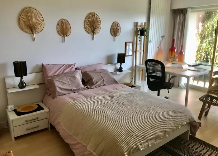 Chez Isa, Espace Prive, 1Ou 2 Chambres, Terrasse Et Jardin, Entree Autonome, Sdb Et Mini Cuisine Partagees Entre Les 2 Chambres